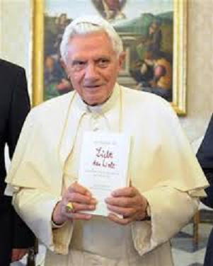 Benedicto XVI su libro 'Luz del Mundo'