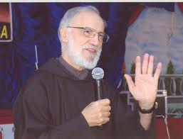 Padre Raniero Cantalamessa - La Fe en el verdadero Dios y el verdadero hombre