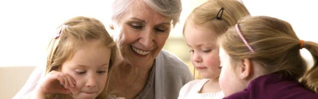 La ancianidad es para ser fecundo: 7 enseñanzas bíblicas y 5 ideas prácticas para mantenerse activo