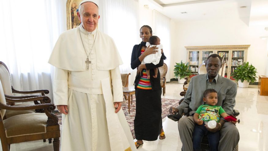 Meriam Ibrahim, esposo e hijos recibidos por el Papa Francisco