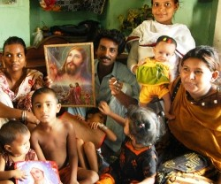Familia católica en Pakistán