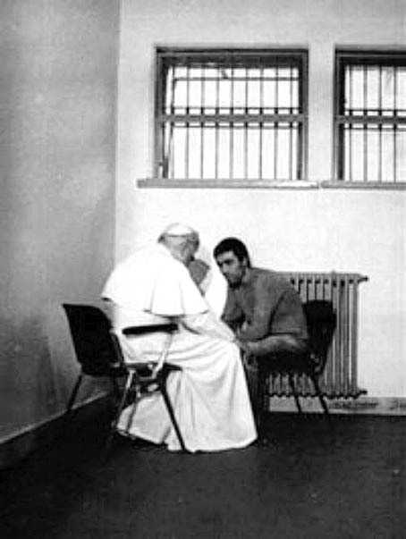 Juan Pablo II y su asesino