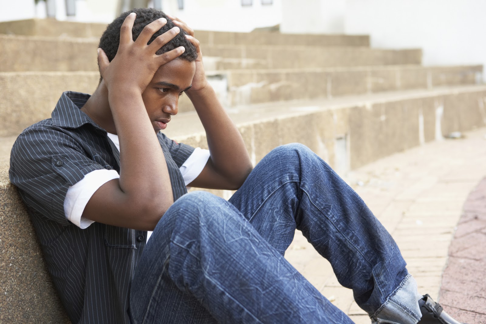 Adolescentes autoexamen de los padres y educadores