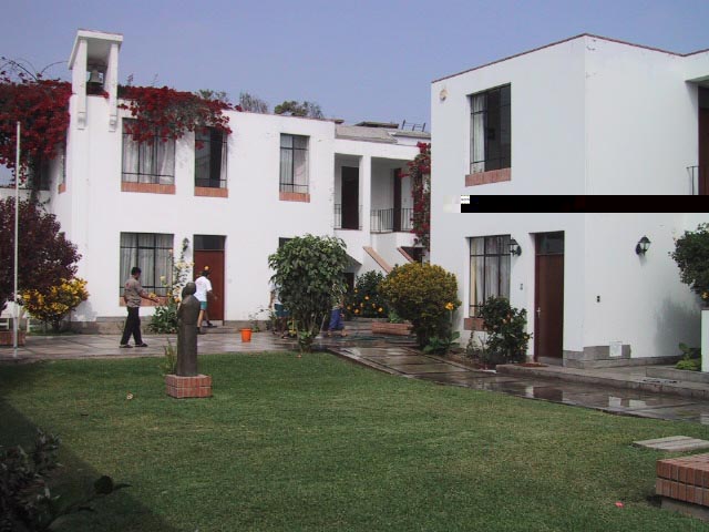 edificios10.jpg 

640 x 480 JPEG-compressed image 

(57,150 bytes)