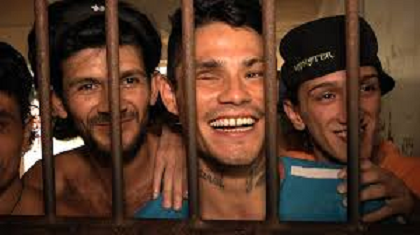 Laicos encarcelados en el mundo